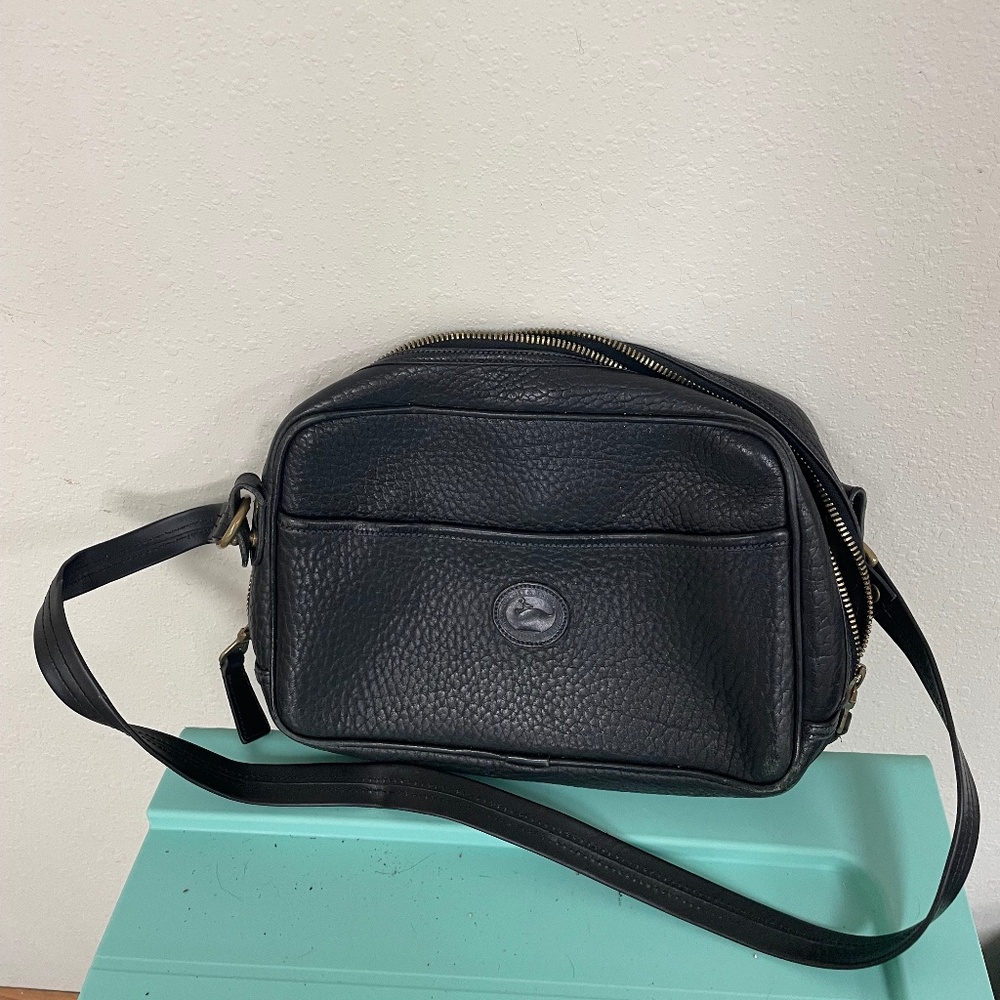 Dooney&Bourke black leather purse